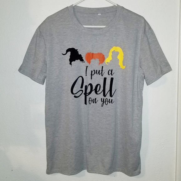 Hocus Pocus I Put A Spell On You Tee - Picture 1 of 5